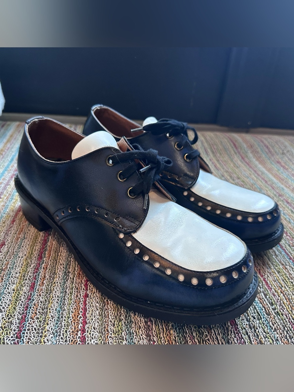 Fluevog VINTAGE 90s NEARLY NEW midnight blue ruboff/white brogue derby-W10/M8 US